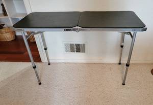 lot 250 image: Black Folding Utility Table  46 x 19
