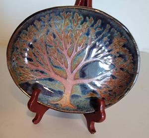 lot 123 image: Suri Signed Tree Glazed Ceramic Oval Dish