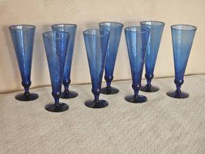 lot 229 image: Swirl Cobalt Glass Champagne Flutes