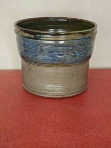 lot 205B image: Stoneware Ceramic Planter