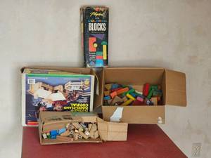 lot 236 image: Vintage Collection of Wooden Play Blocks