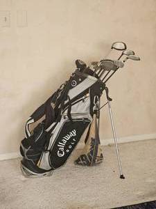 lot 400 image: Starter Set of Golf Clubs