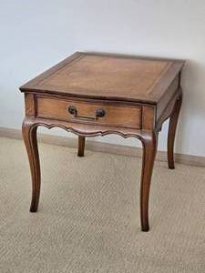 lot 22A image: Henredon Heritage Vintage Burlwood Drawered Accent Table with Leather Inlay Surface