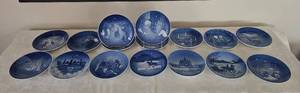 lot 132 image: B&G Copenhagen Christmas Collectors Plate Collection - (16)