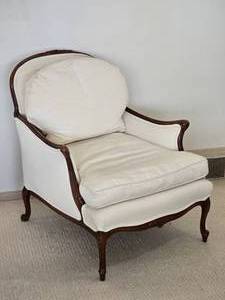 lot 186 image: Classic Vintage Carved Bergere Armchair