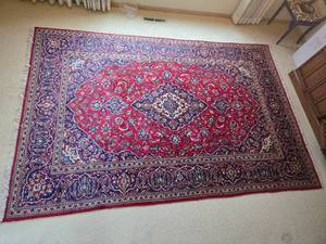 lot 14 image: Brilliant Vintage Hand Knotted Wool Kashan Persian Area Rug