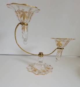 lot 65 image: Graceful Gold Leaf Double Bowl Floral Vase