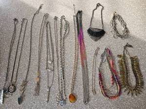 lot 23 image: Lot of Assorted Necklaces