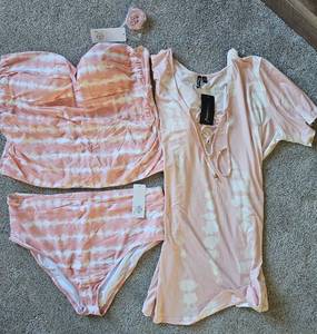 lot 31 image: 2-Piece Swim Suit & Coordinating Cover-Up