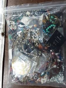 lot 38 image: LG Bag Of Misc Jewelry