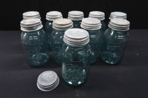 lot 16 image: 10 BLUE BALL CANNING JARS ALL WITH ZINC LIDS