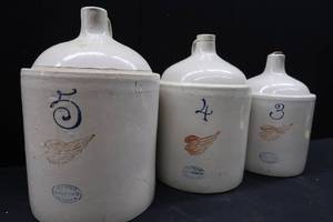 lot 28 image: 5  4  3 THREE REDWING CROCKSJUGS