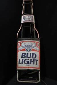 lot 29 image: NEON BUD LIGHT BEER SIGN.