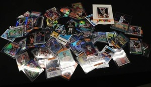 lot 63 image: ASSOERTED LOT OF SPORTS CARDS
