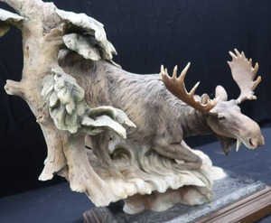 lot 100 image: MOOSE SCULPTURE - HERRERO