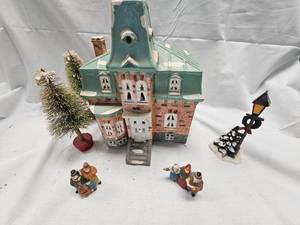Dept 56 Galena House