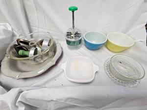 Vintage Kitchen LotPyrex