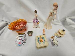 Figurines and bowl