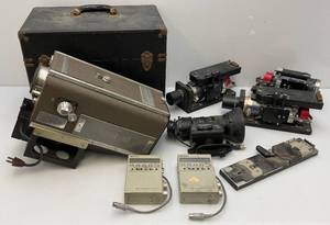 lot 20 image: Vintage Walker Electra-Zoom Television Lens With Original Case & Misc. Television Lenses
