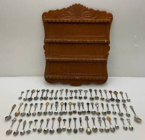 lot 126 image: Misc. Vintage Collectible Souvenior Spoons With Display Rack