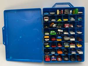 lot 168 image: Hotwheel Case Filled With Diecast Miniatures