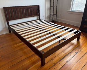 Zinus Queen Bed Frame