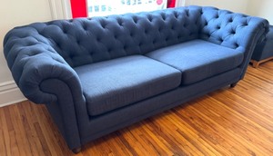 Elegant Chesterfield Style Contemporary Blue Sofa