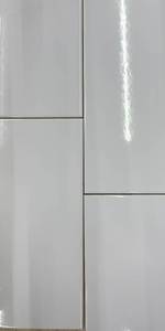 lot 32 image: 45 Sq Ft White Ice Gloss 4 x 10  Wall Tile