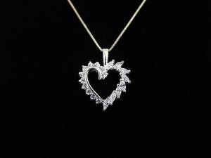 .925 Sterling Silver Zirconia Heart Pendant Necklace
