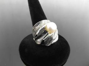 .925 Sterling Silver Authentic Pearl Leaf Ring Size 7.25