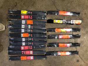 lot 18 image: Various Lots of Replacement Blade for Deck- Fits Most Mower Brands Customer Returns See Pictures