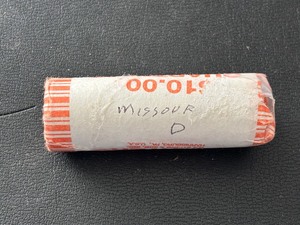 lot 50 image: Roll of Missouri Quarters