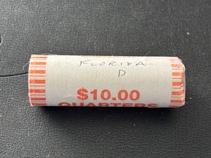 lot 53 image: Roll of Florida Quarters