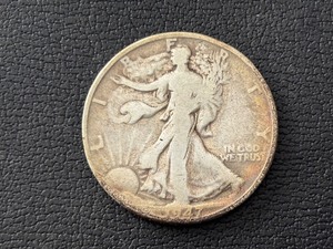 lot 37 image: 1947-D Walking Liberty Half Dollar