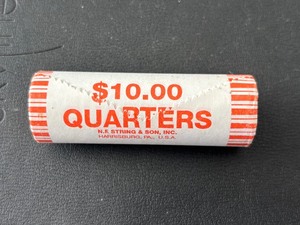 lot 39 image: Roll of Northern Mariana Islands Quarters