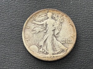lot 25 image: 1943-D Walking Liberty Half Dollar