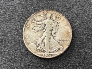 lot 35 image: 1946-S Walking Liberty Half Dollar