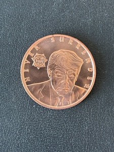 lot 67 image: 1 Ounce .999 Fine Copper Round Trump Mug Shot