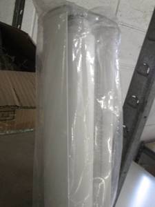 Projector screen, retractable