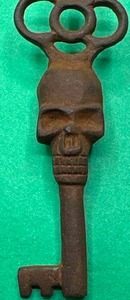 Metal Pirate Key  4 34 Long