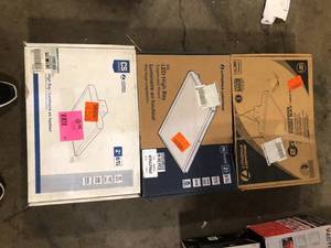 Lot of 3 LED High Bay Lights Customer Returns See all Pictures