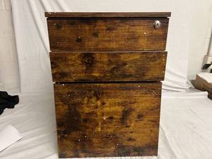 lot 4 image: Rustic Brown 3-Drawer File Cabinet