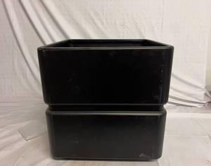 lot 29 image: Hilton Carter Black Planter Square