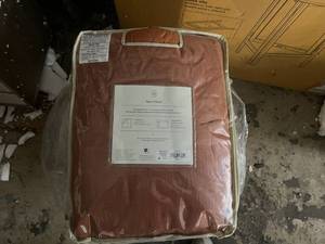 Threshold King Size Comforter & Shams-Light Rust Color