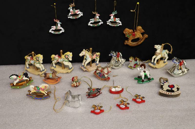 lot 1-INFO image: Info Lot...Vintage Christmas Tree Ornaments & Table Wall DeCor...See Lots 185 thru 208