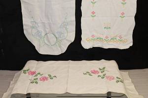 lot 118 image: (3) Vintage Embroidered Table Furniture Linen Textile Art