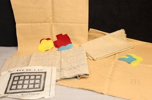 lot 150 image: Vintage Appliqu Embroidery Table Linen ProjectsAmerican Thread Company Star Rug No. S 517 Kit
