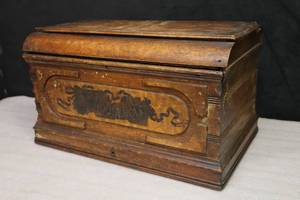 lot 214 image: Antique Wood Household Wood Sewing Machine Case Cover Early 1900s
