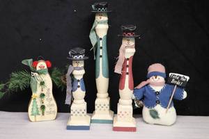 lot 193 image: Holiday Table DeCorSnowman Collection
