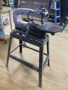 lot 36 image: Dremel Variable Speed 16 Scroll Saw on Stand